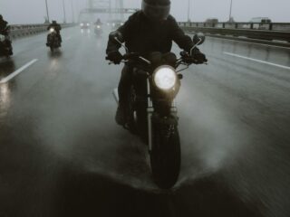 Zdjęcie do artykułu: Motocykle dla wysokich kierowców – które modele dają najwięcej komfortu